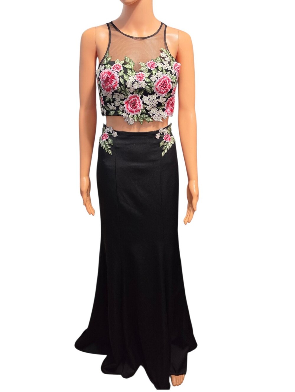 Dancing Queen Floral Embroidered Two-Piece Soft Baddie Mermaid Prom Dress XS